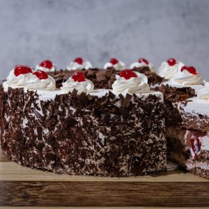 Roland's Swiss Pastry & Bakery bakery cakes in Pasadena TX