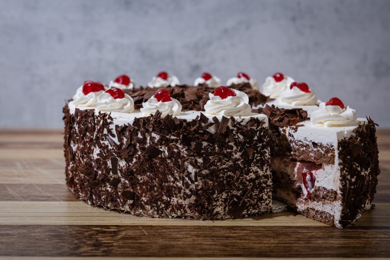 Roland's Swiss Pastry & Bakery bakery cakes in Pasadena TX