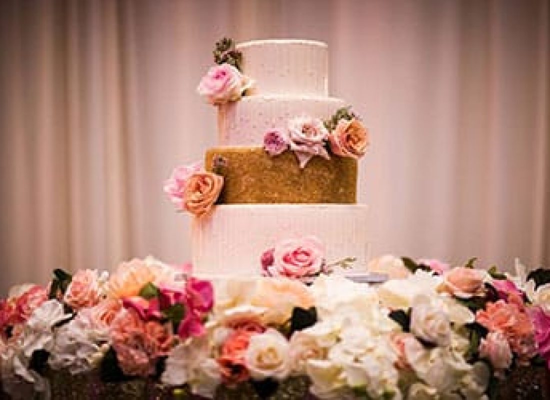 Rolands-Swiss-Bakery-Wedding-Cake-350x250